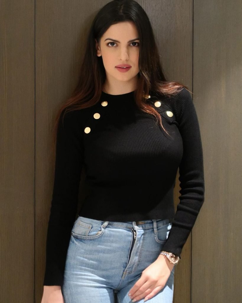 Natasa Stankovic In Jeans and Black Top